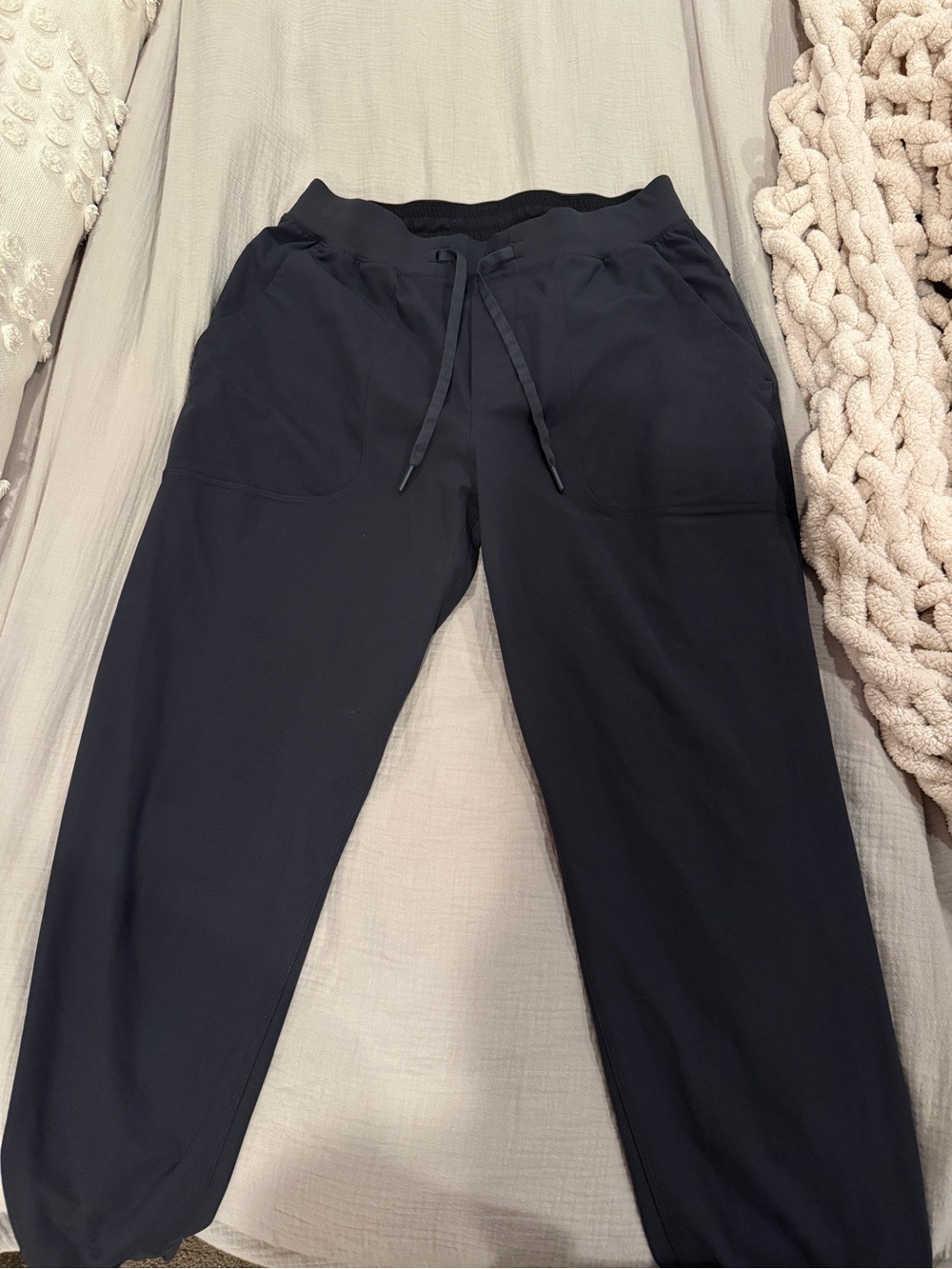 Men's Black Drawstring Lululemon Casual Pants - Comfortable Everyday Wear